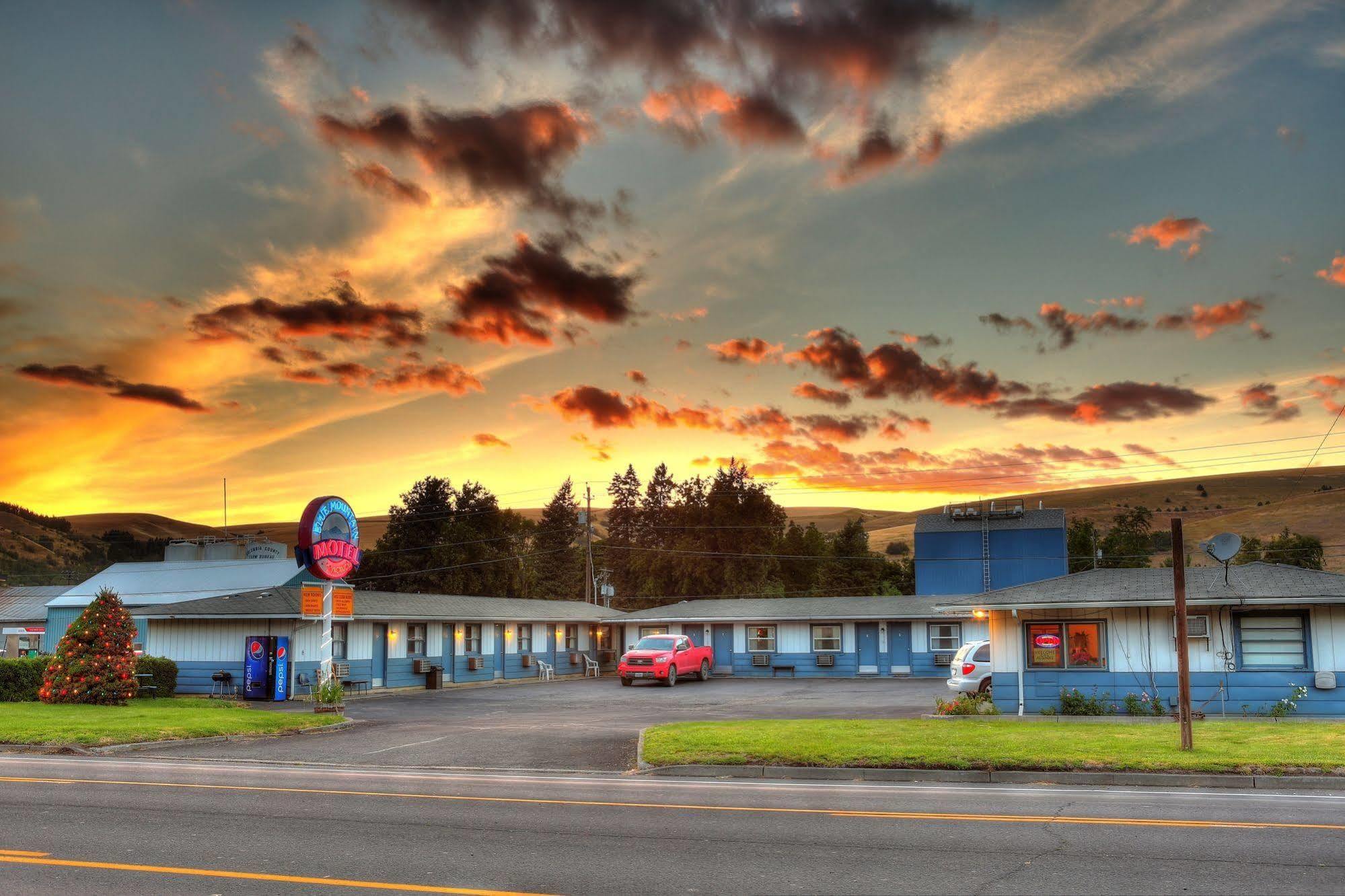 Blue Mountain Motel Dayton エクステリア 写真